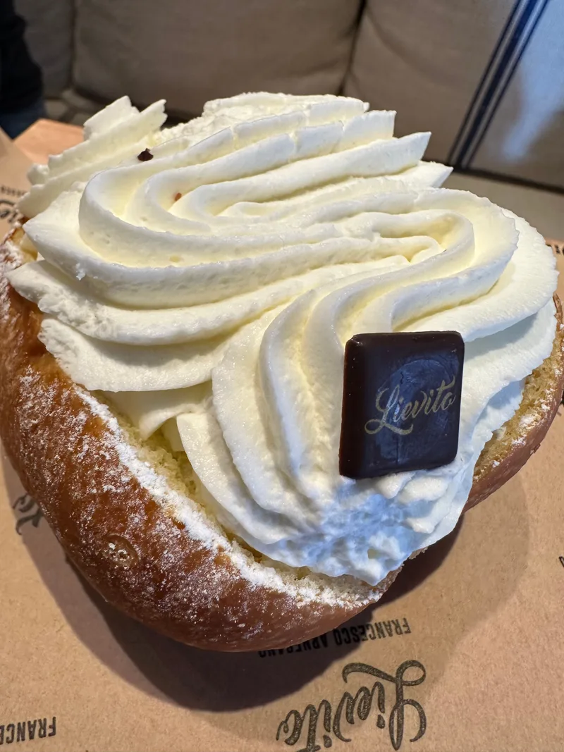 Lievito Francesco Arnesano - foto's van de gerechten - 3 Lievito Francesco Arnesano - foto's van de gerechten - 3