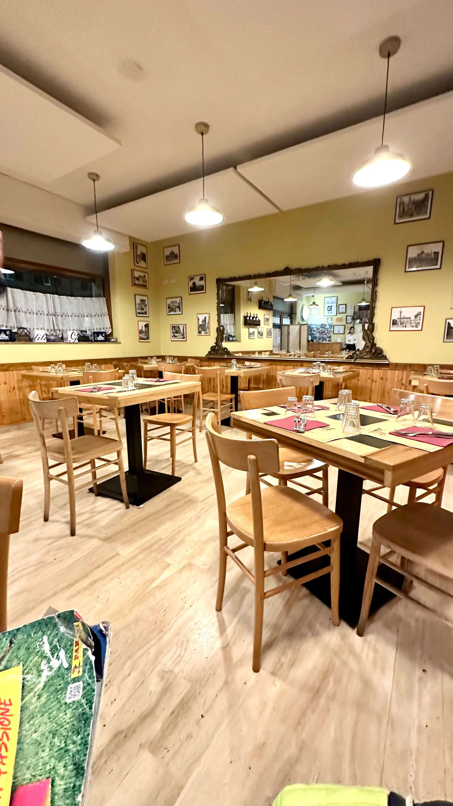 Trattoria L'avvolgibile - foto del locale - 6
