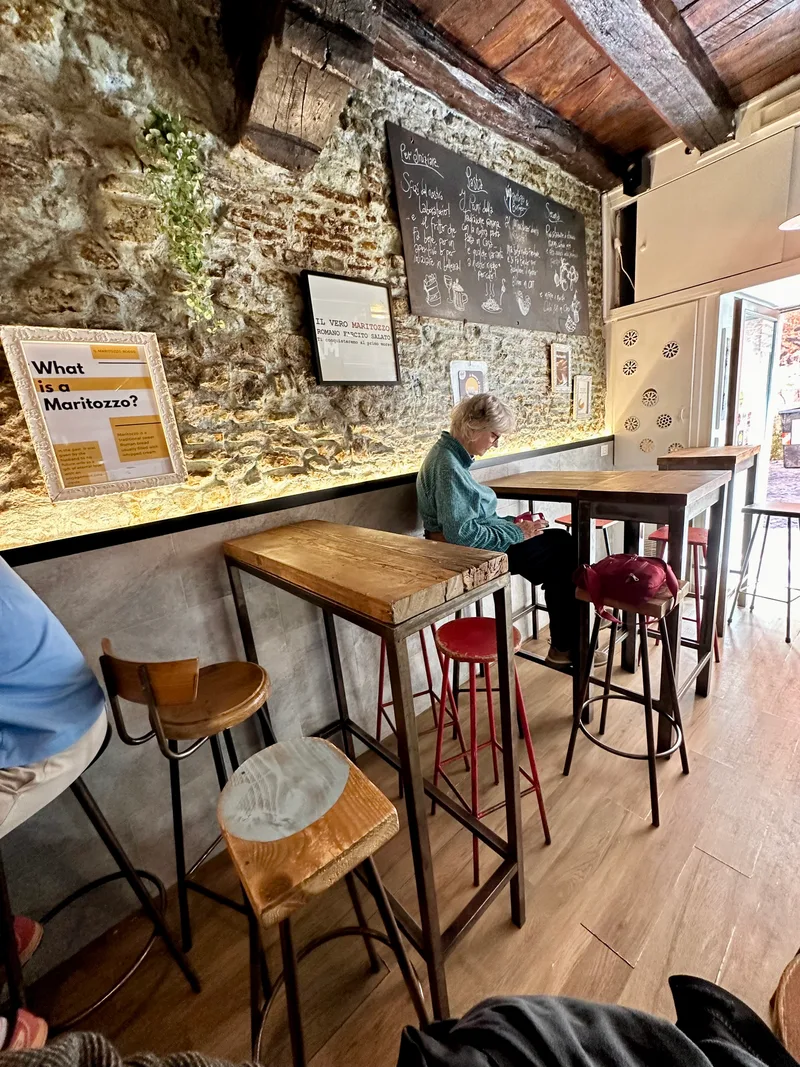 Il maritozzo Rosso - foto del locale - 4