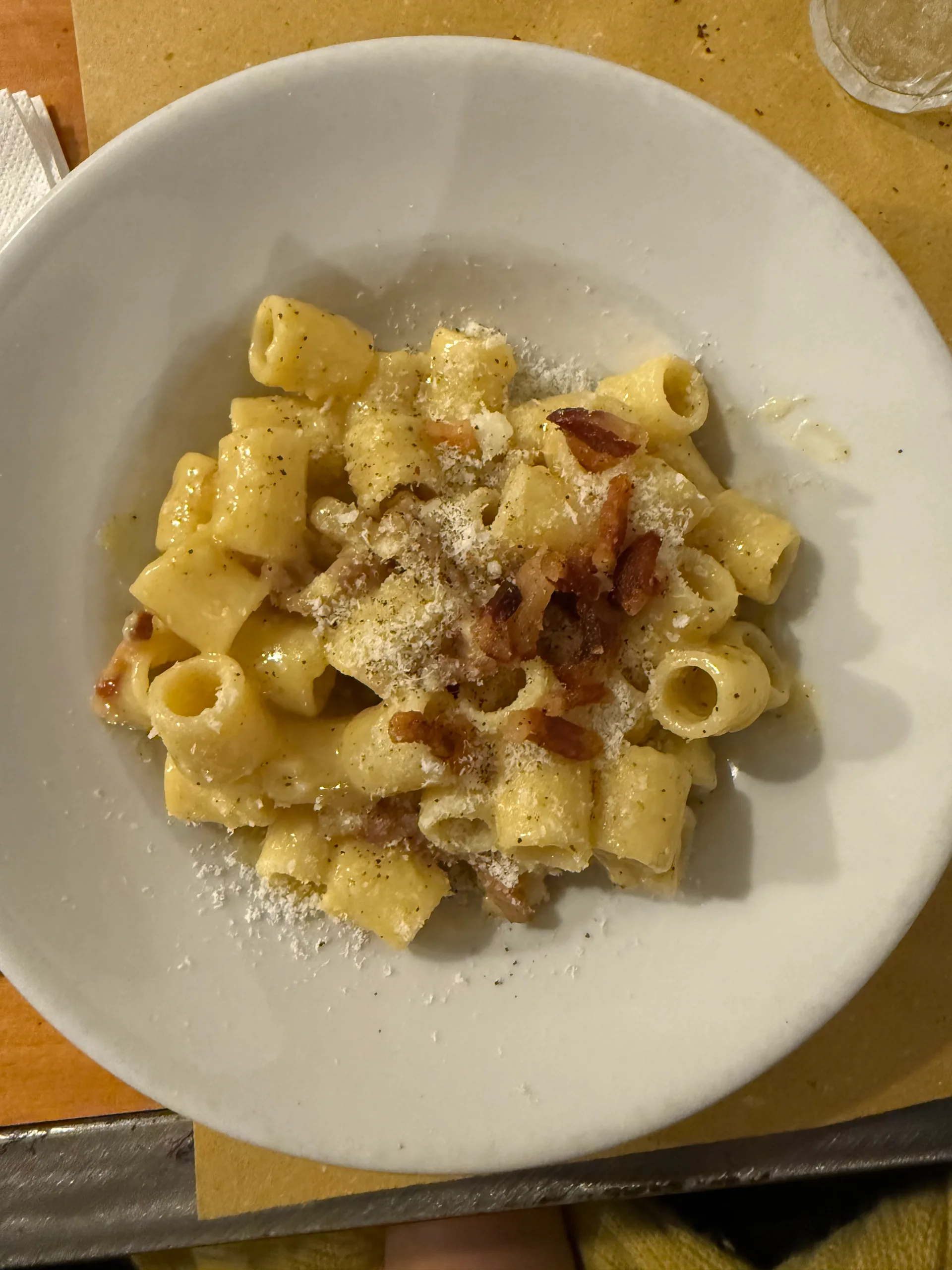Carbonara at Lo'steria in Rome