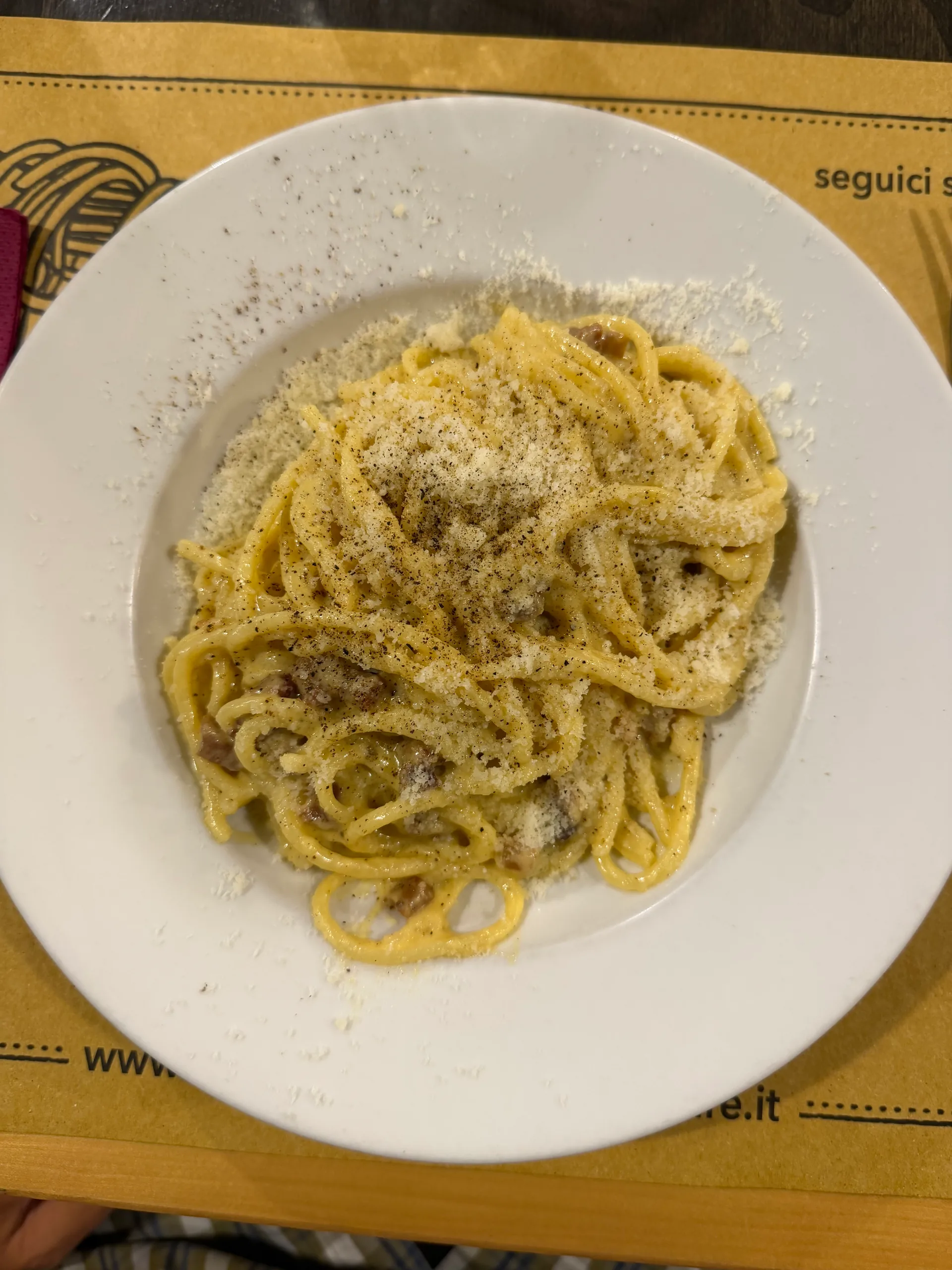 Carbonara - Trattoria L'avvolgibile