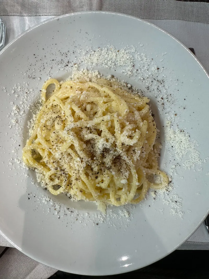 Cacio e Pepe pasta - Roscioli Salumeria con Cucina