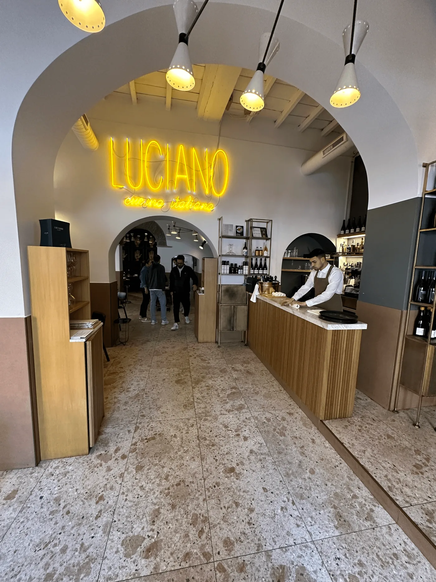 Luciano Cucina Italiana - restaurant photos - 1